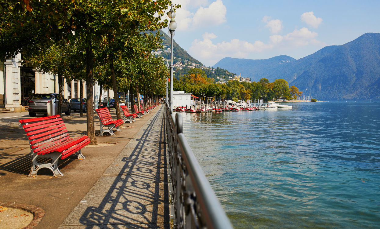 Il lungolago di Lugano, immagine della guida al web marketing per le imprese del Ticino